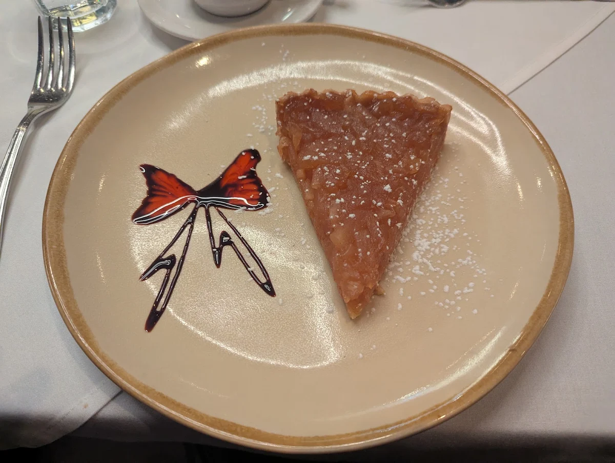 Apple Pie, Tutto Bene Osteria Ltd