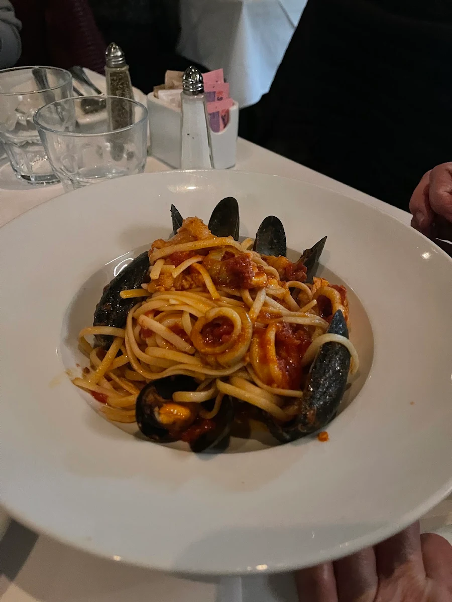 Seafood Linguine, Tutto Bene Osteria Ltd