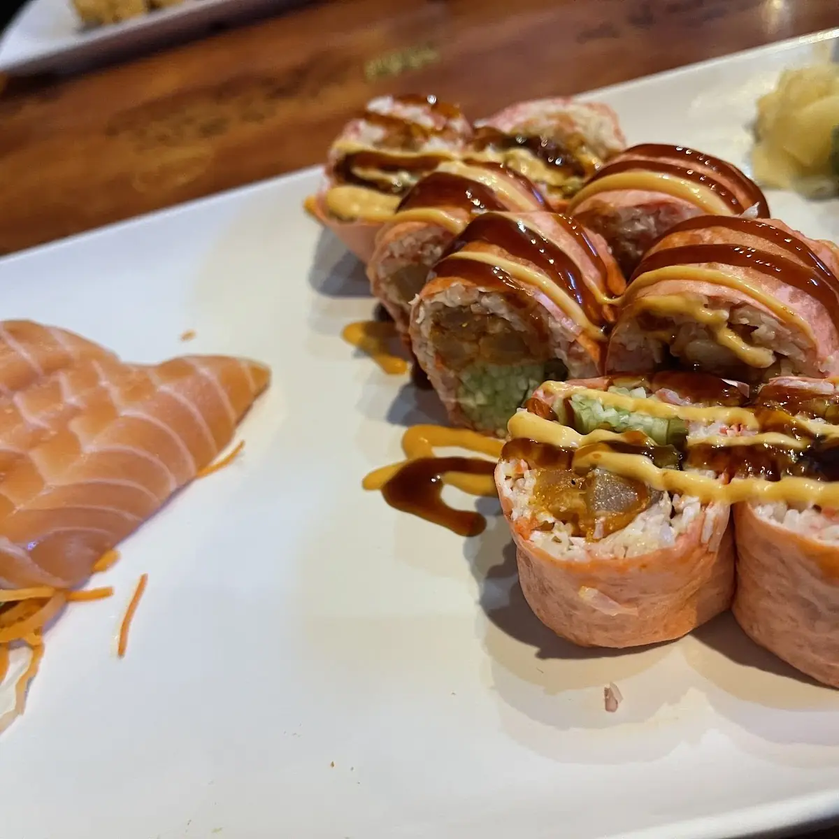 MO Roll and Salmon Sashimi