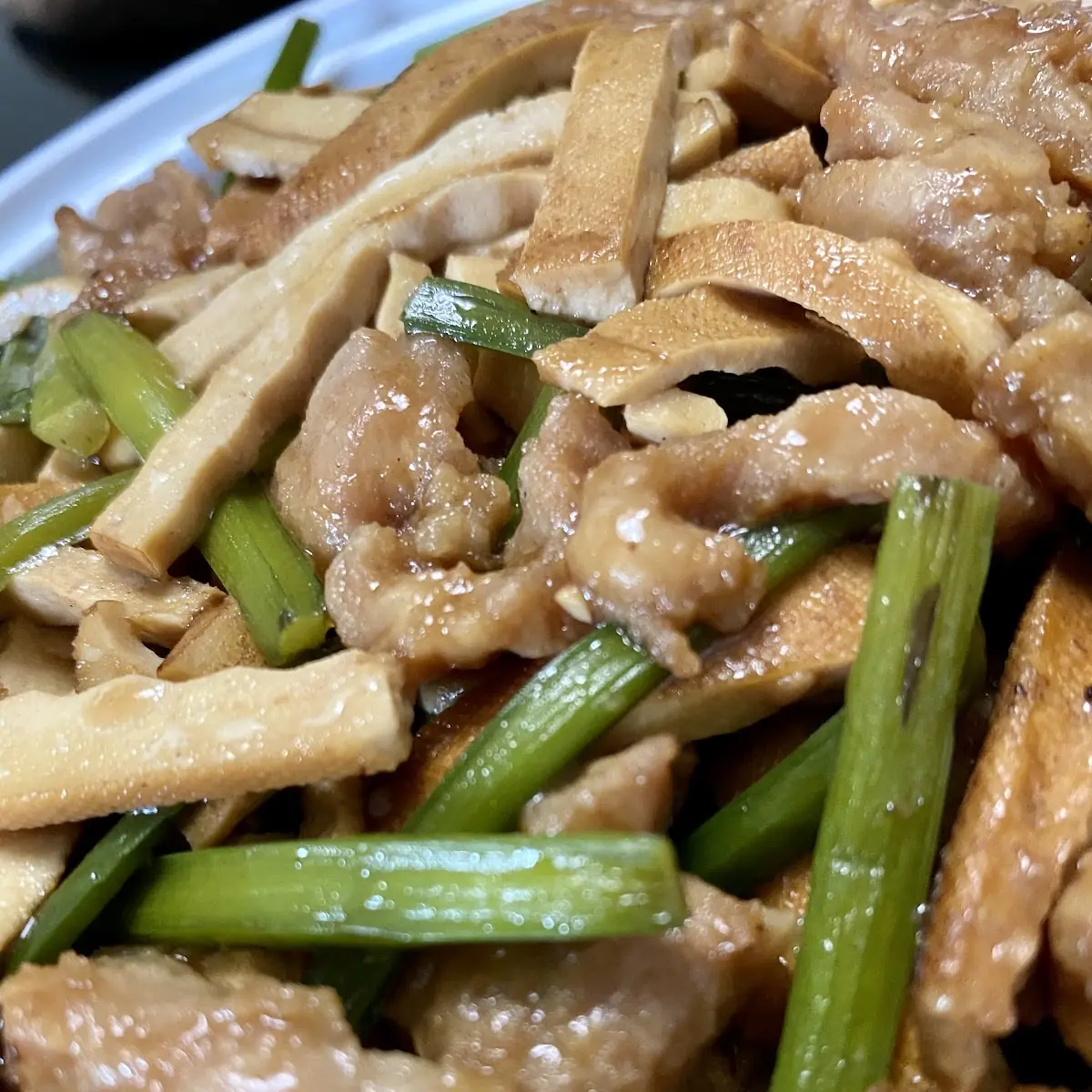 Pork w Dry Bean Curd & Chives