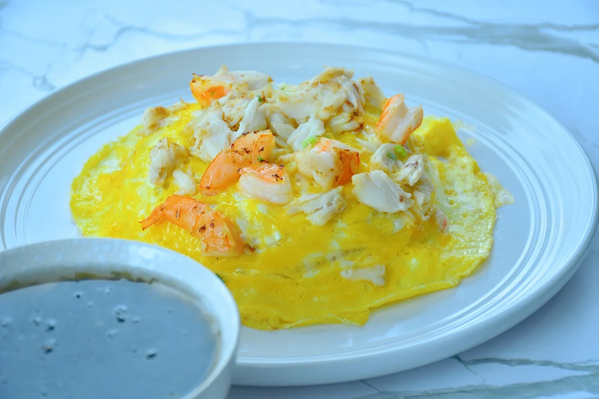Crab & Shrimp Omelette Fried Rice