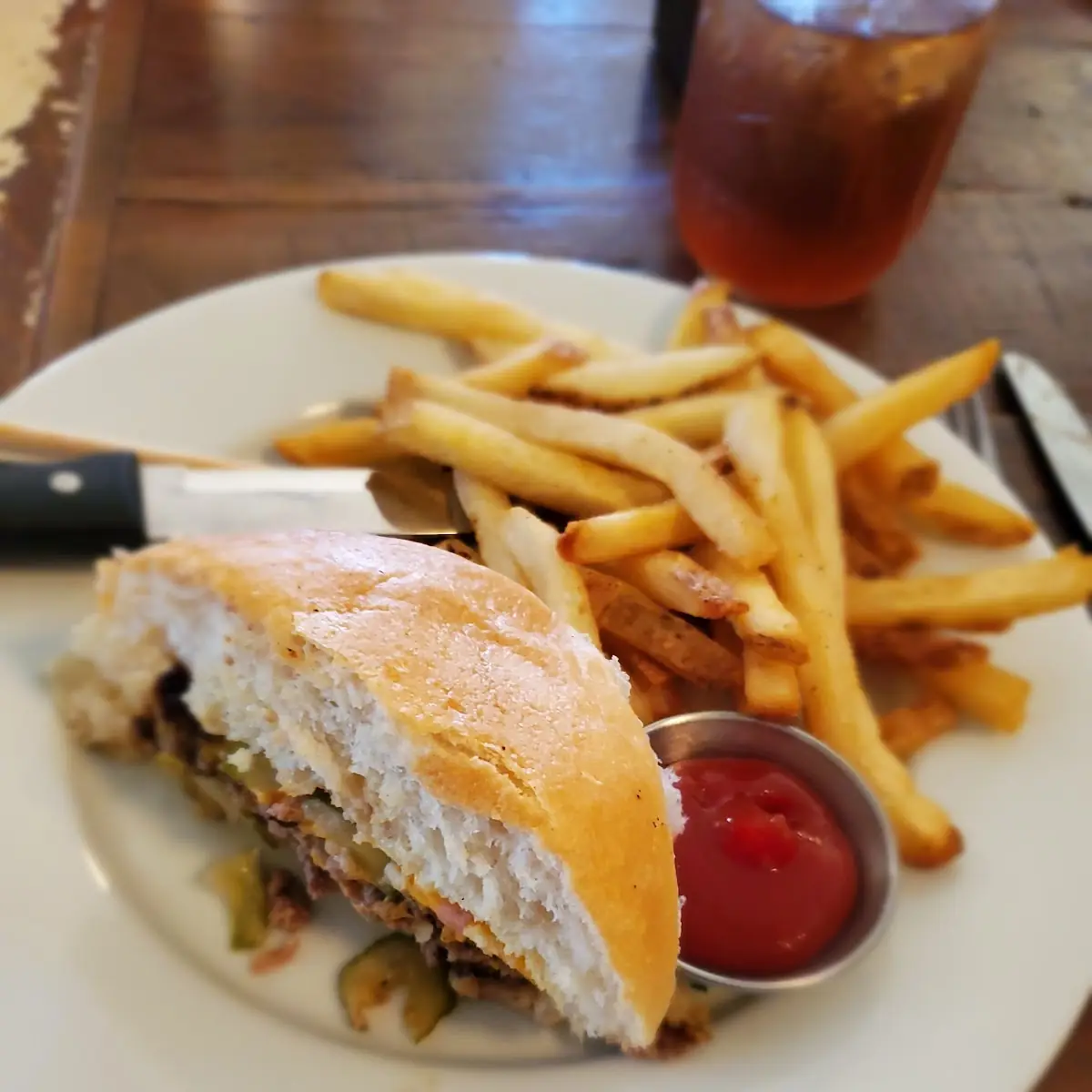 The River House Burger