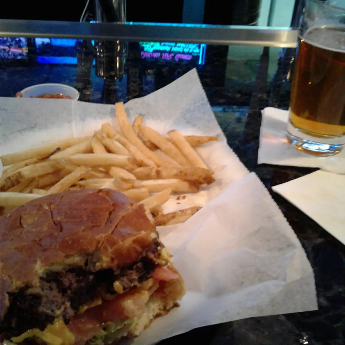 Cheese Burger with FF