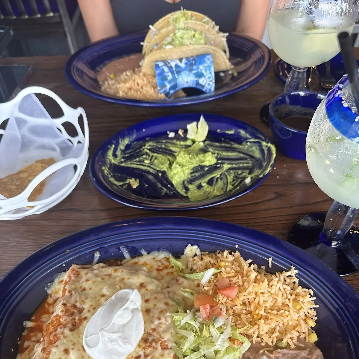 1 Beef Chicken or Cheese Enchilada Suiza Rice & Beans