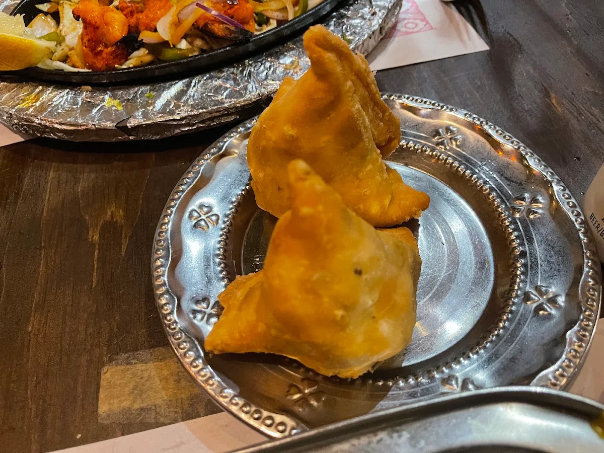Veggie Samosas, Restaurant Singh's