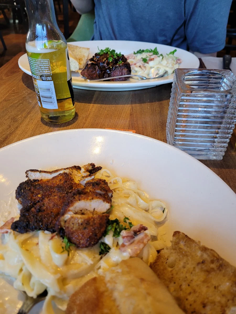 Blackened Chicken Alfredo, Browns Socialhouse Ridgecrest