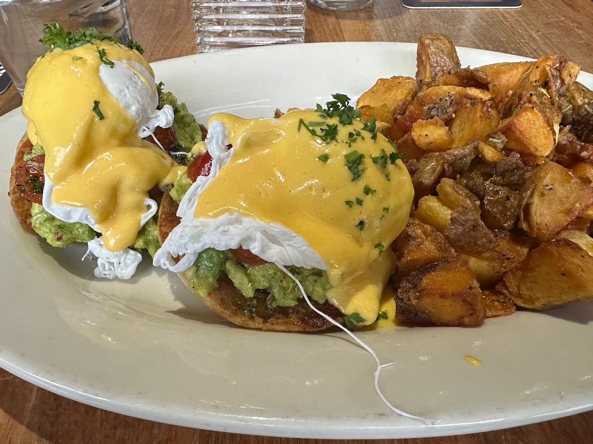 Prosciutto Eggs Benedict, Browns Socialhouse Ridgecrest
