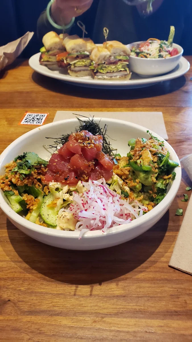 Tuna Poke Bowl, Browns Socialhouse Ridgecrest