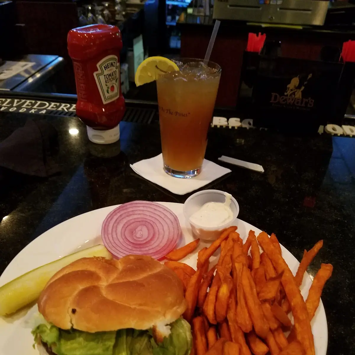 Cheeseburger and Sweet Potatoes Fries