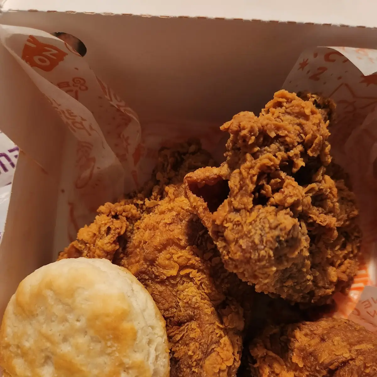 Fried Chicken & Biscuit