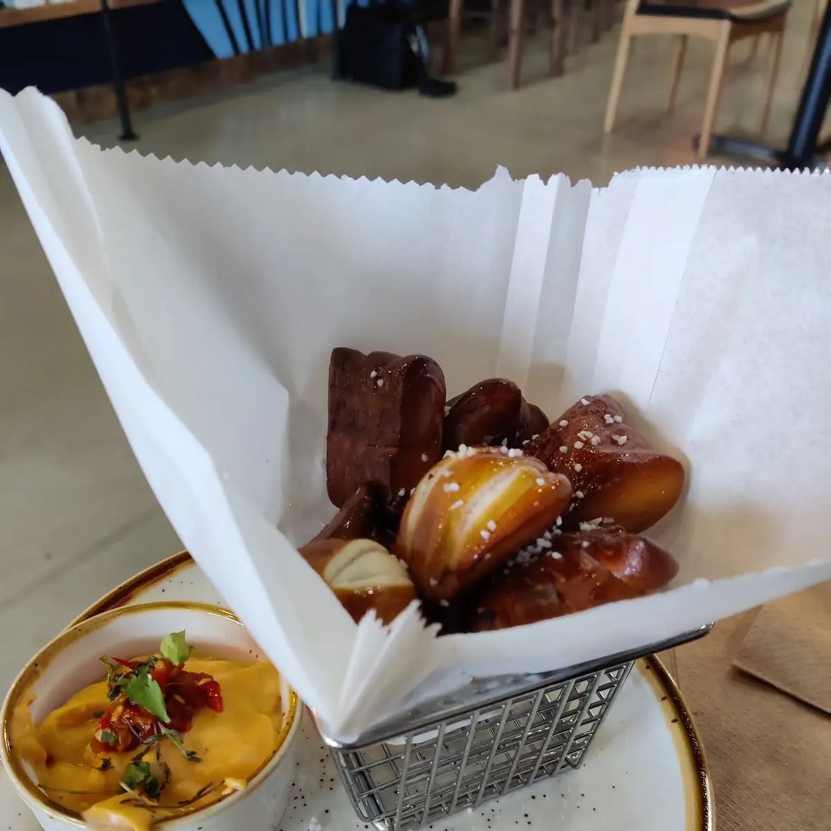 Pretzel Bites