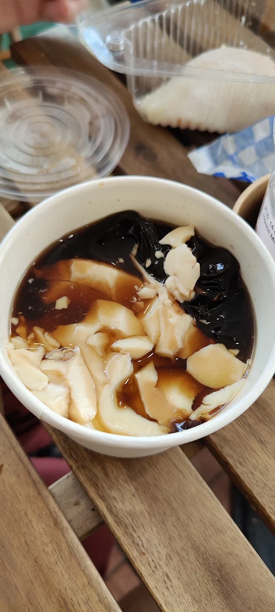 Black Sesame Mochi Tofu Pudding W/Mini Mochi