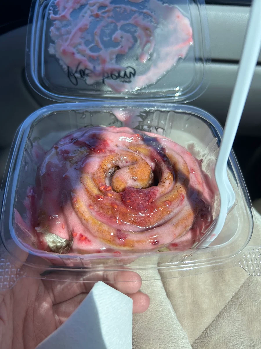 Raspberry Cinnamon Roll