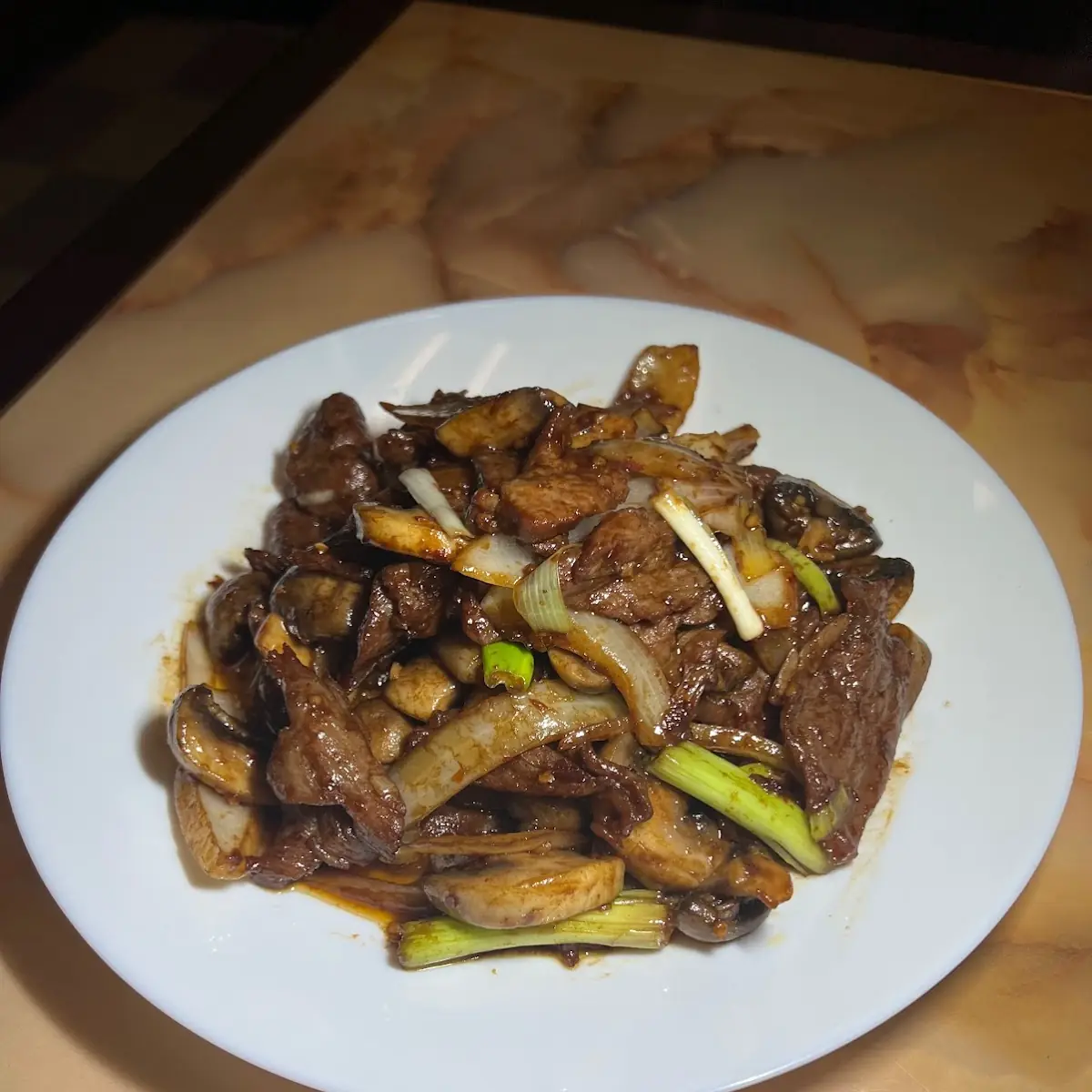 Beef w Garlic Sauce