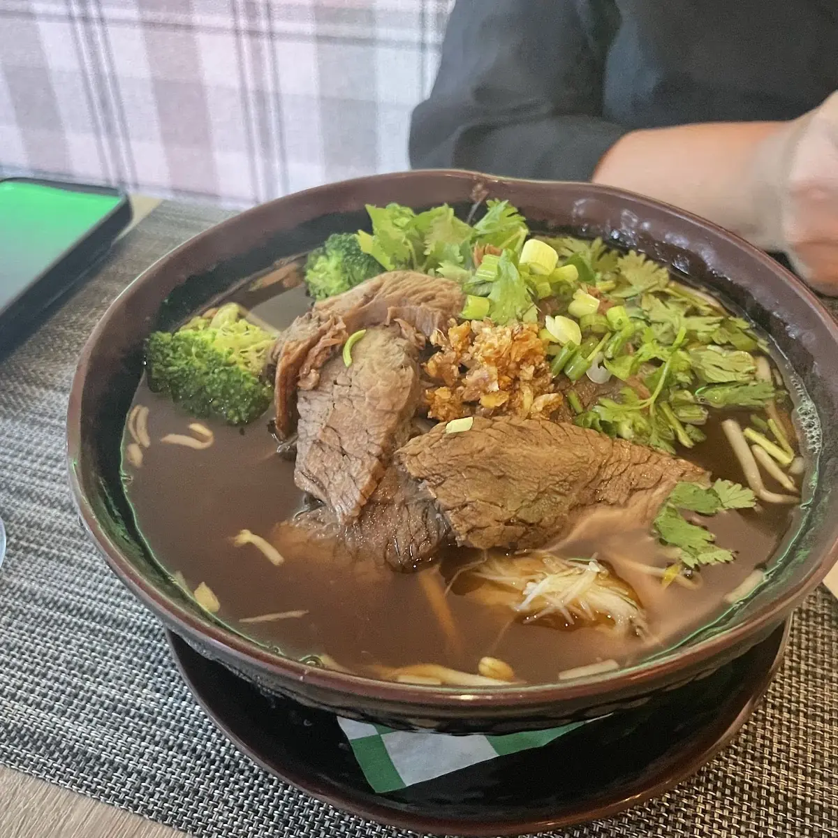 Thai-Style Stewed Beef Noodle Soup / ก๋วยเตี๋ยวเนื้อตุ๋น)