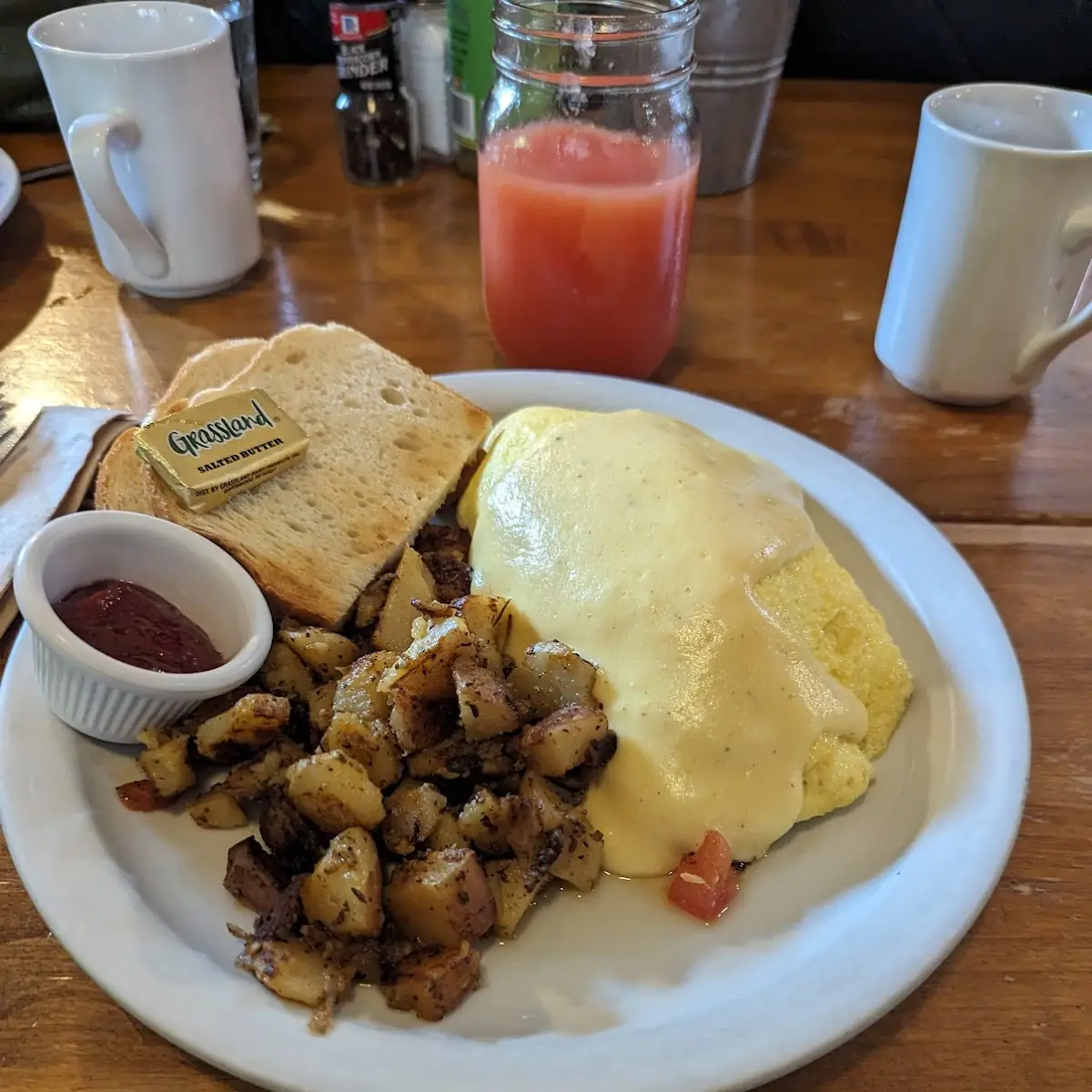 Salmon Benedict