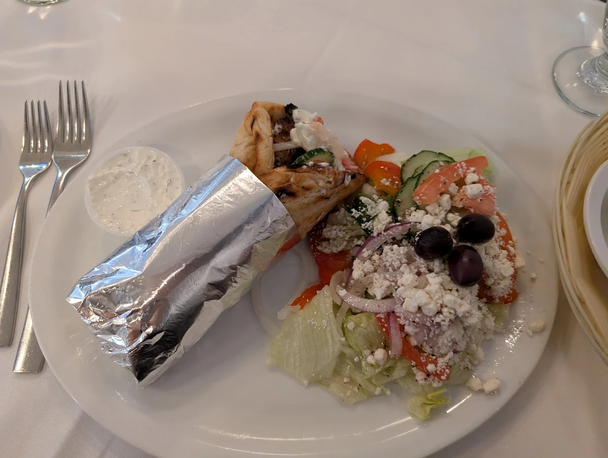Horiatiki Village Salata, Greek Tycoon Restaurant