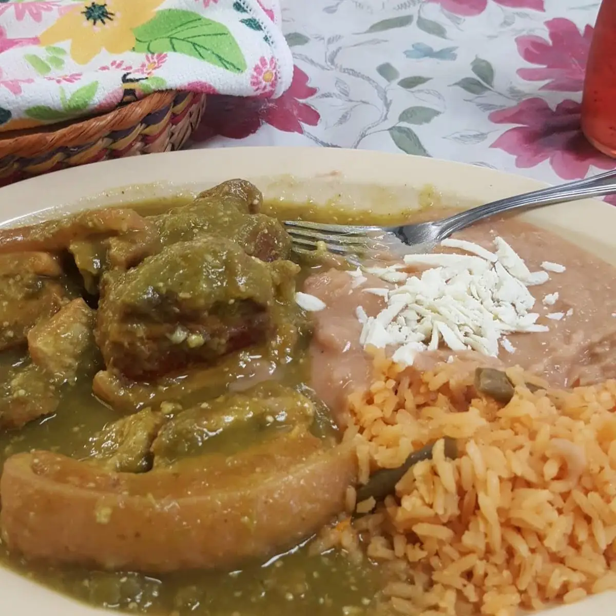 Chicharron En Salsa Verde