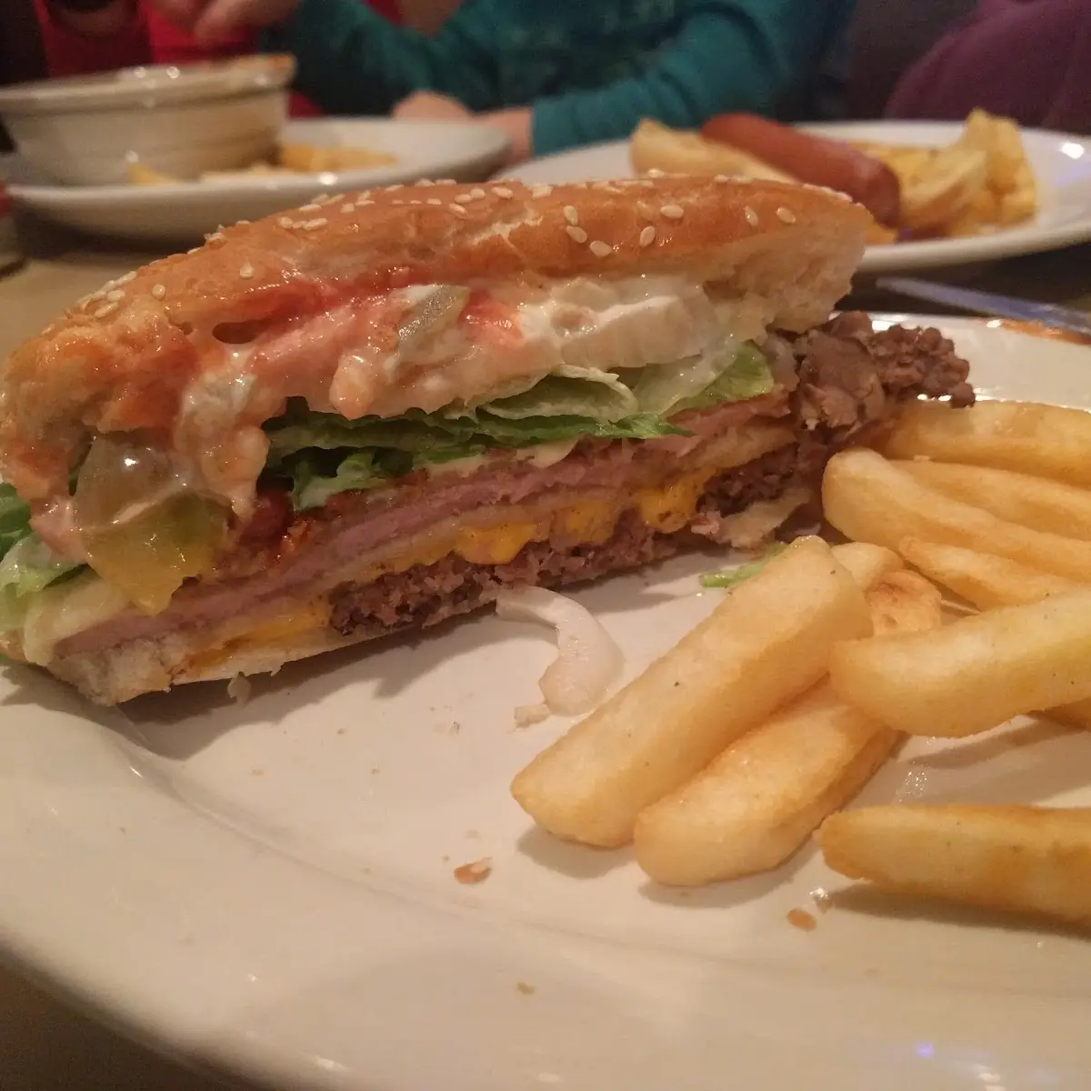 Cheeseburger with Roast Beef