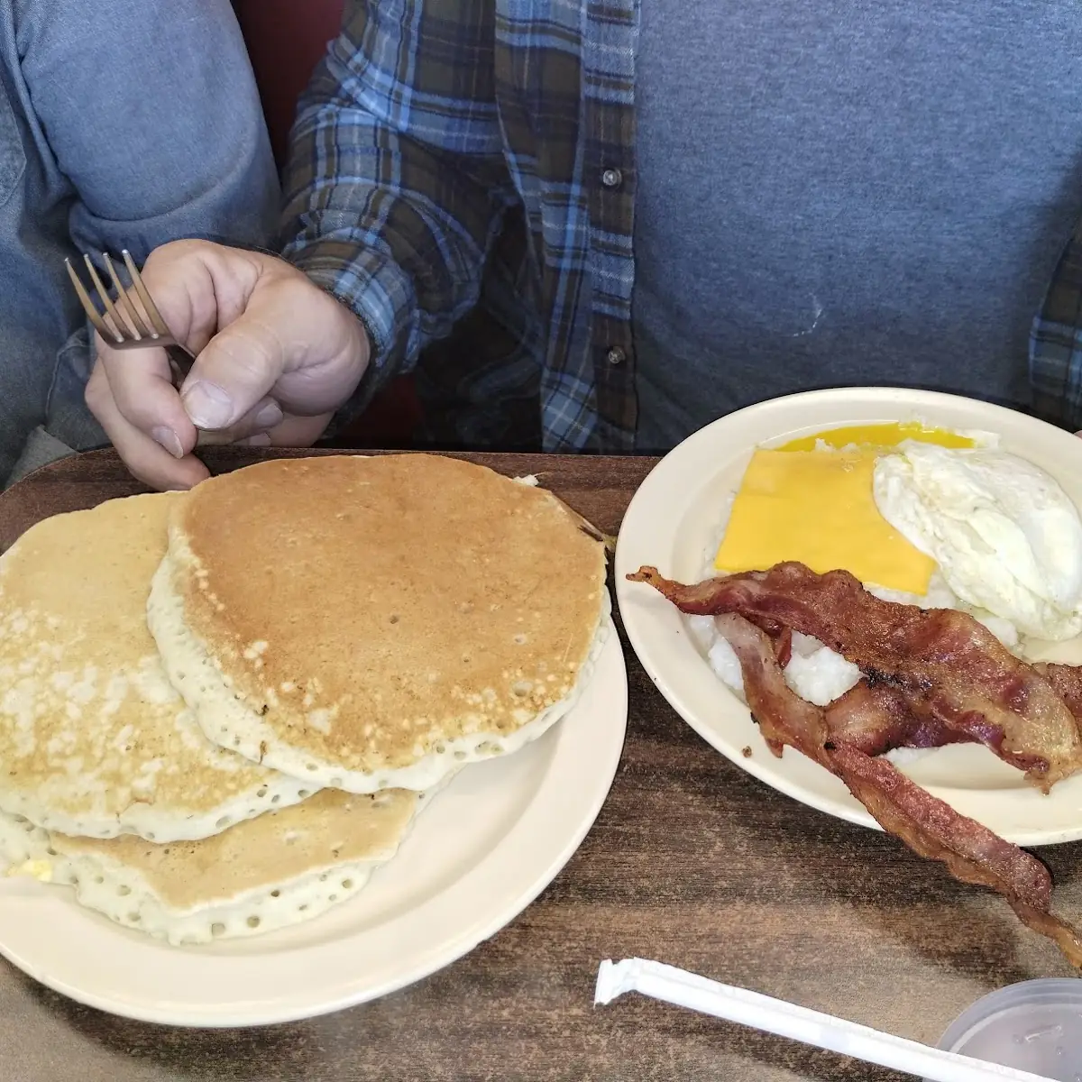 Gtits Eggs Bacon and Three Hot Cakes