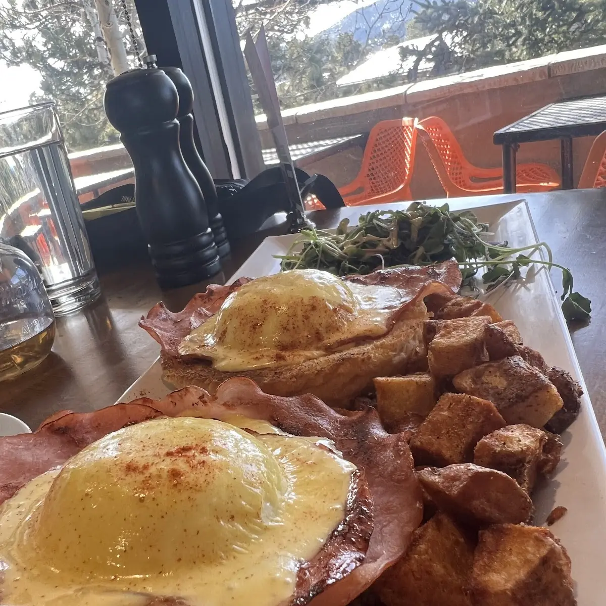 Eggs Benedict