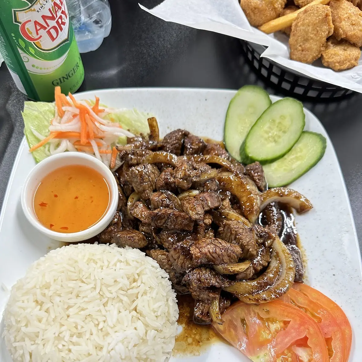 Shaken Beef w White Rice Com Bo Luc Lac