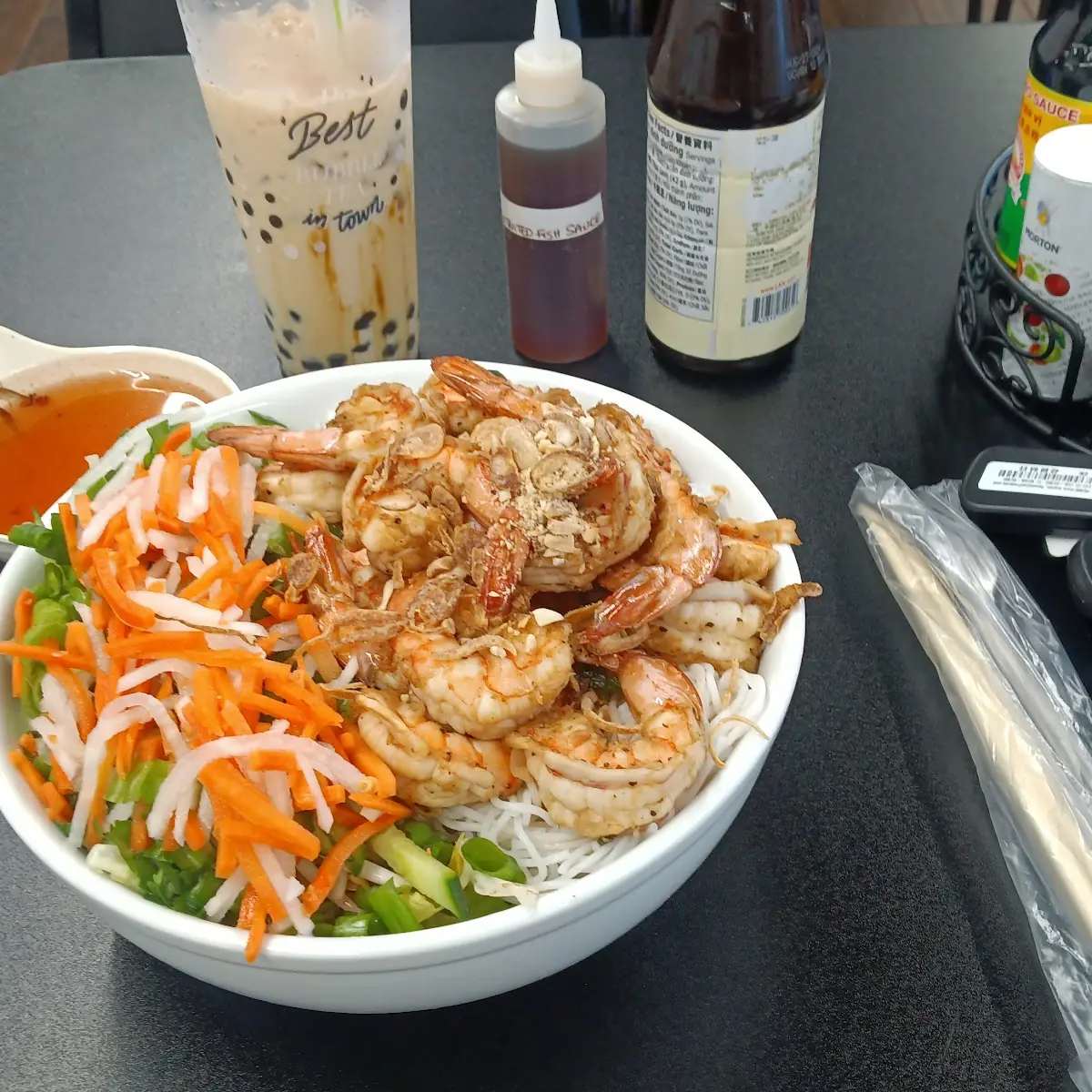 Shrimp Bun Tom