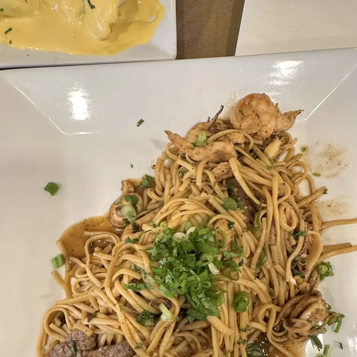 Tallarín Saltado