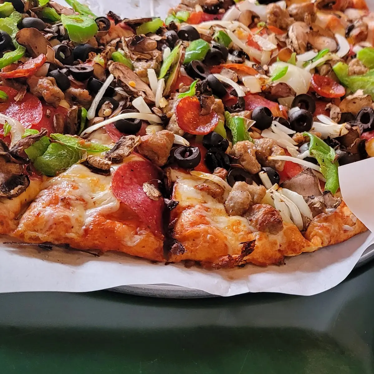 King Arthur's Supreme Pizza