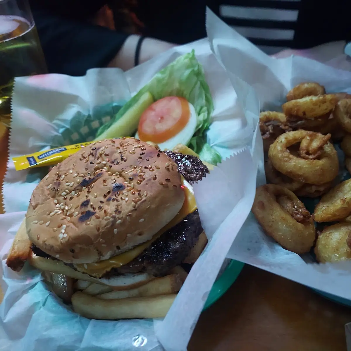 Cheeseburger and Onion Rings