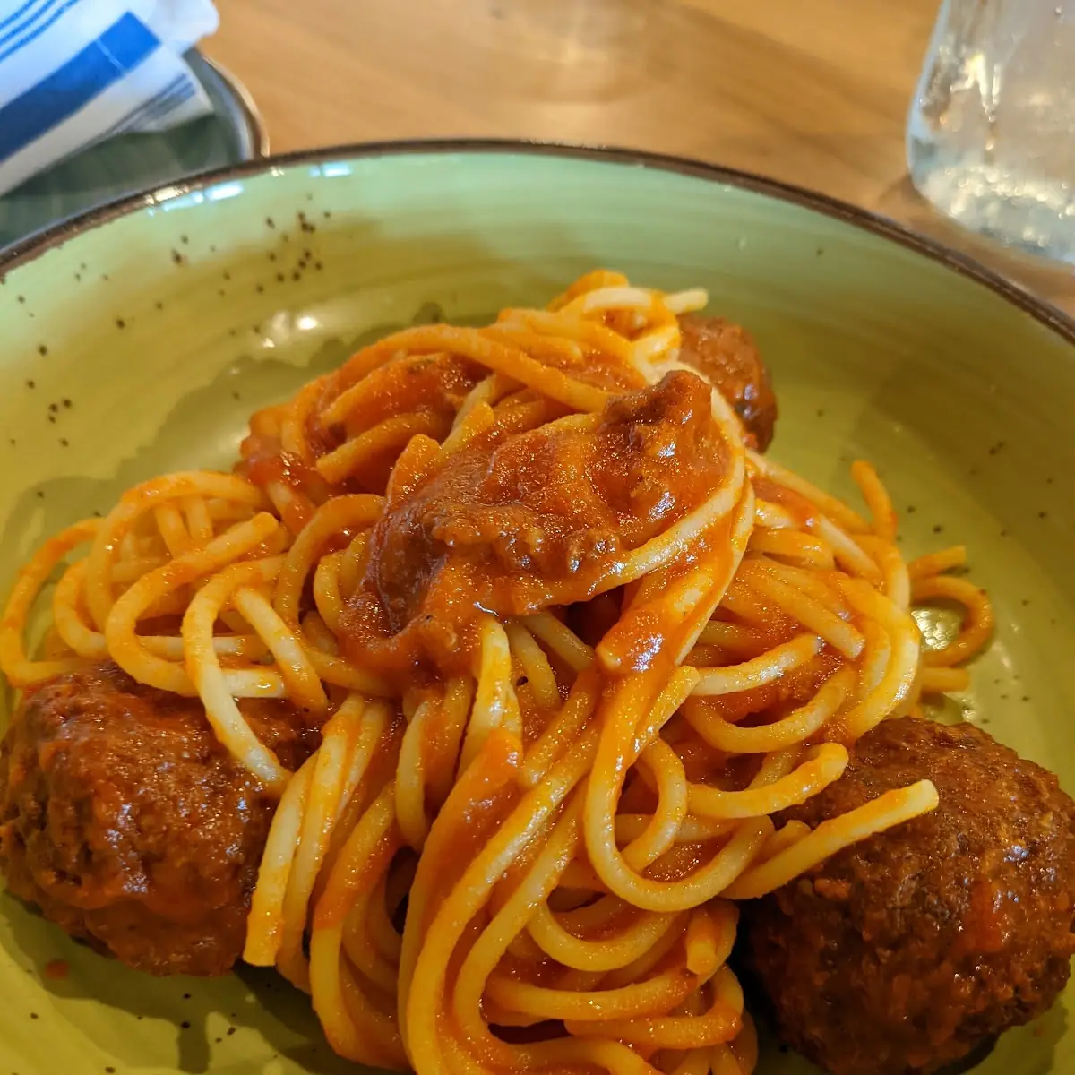 Spaghetti with Meatballs and Tomato Sauce