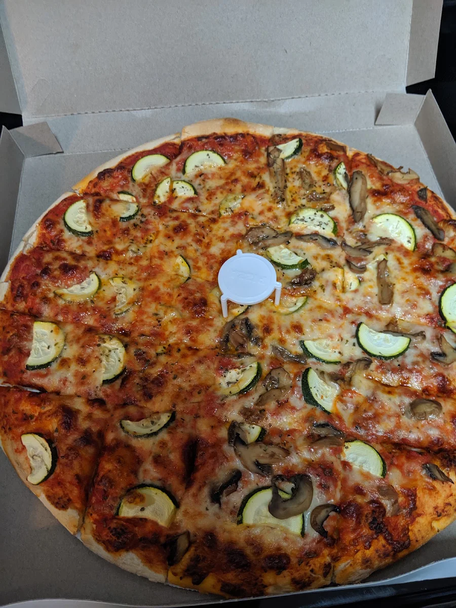 Large Zucchini Half Mushroom Pizza
