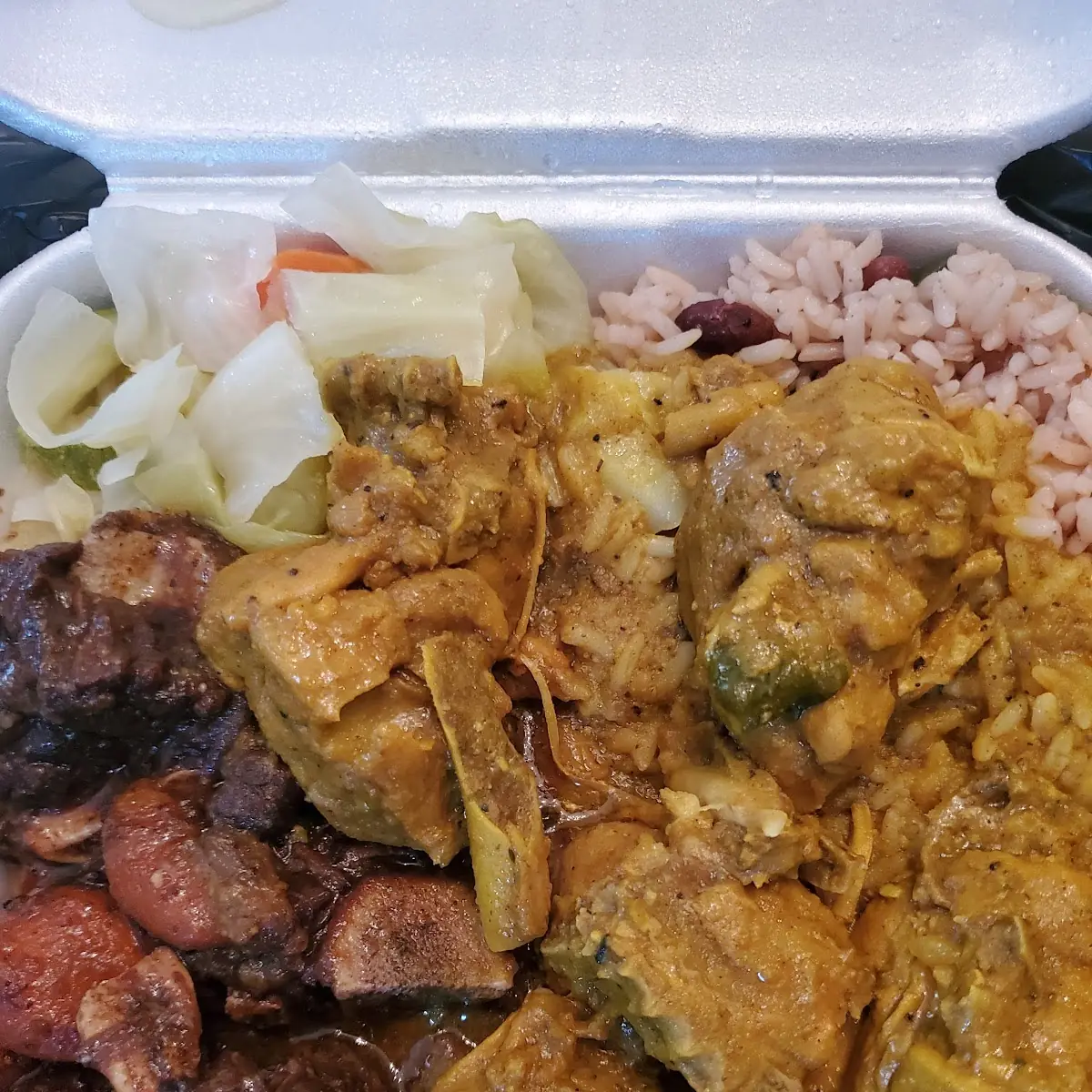 Combination Plate with Curry Chicken and Oxtails