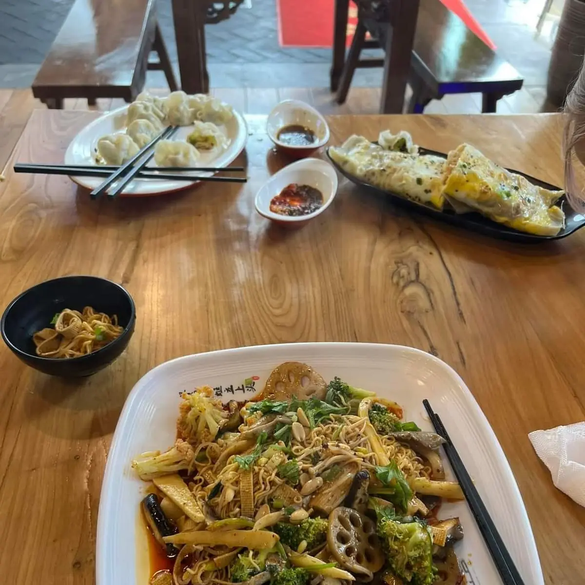Stir Fried Mixed Vegetables Chow Mein