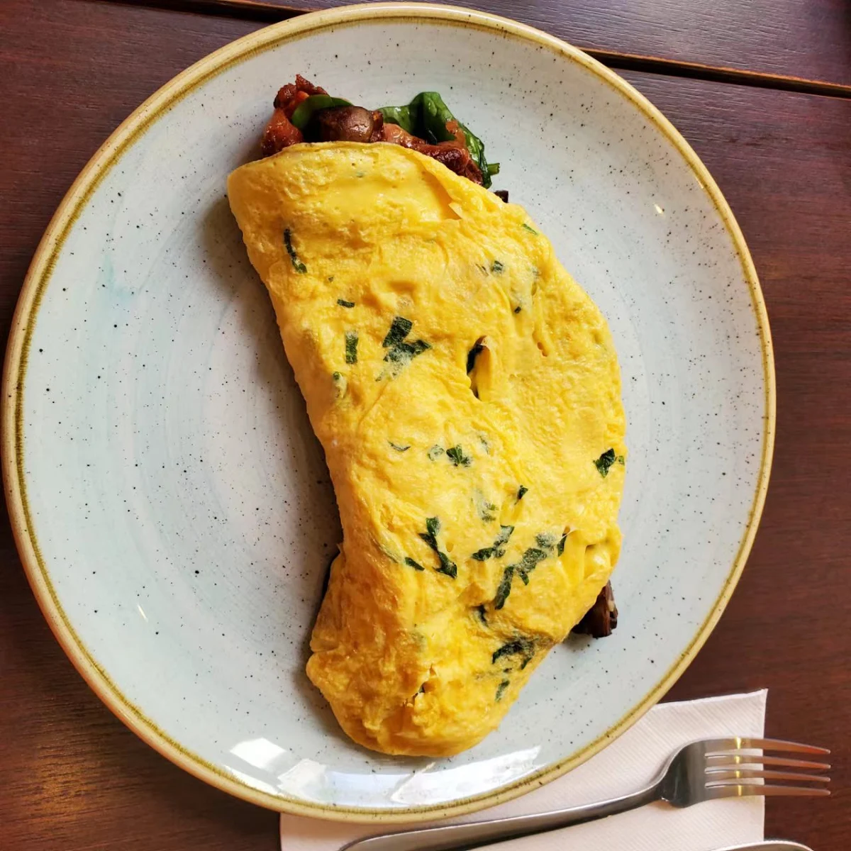 Cheese Omelette, Le Monde Cafe