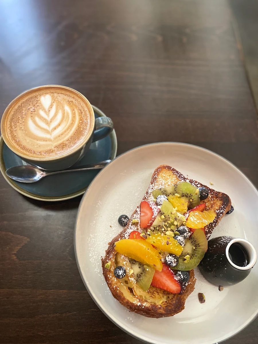 French Toast, Le Monde Cafe