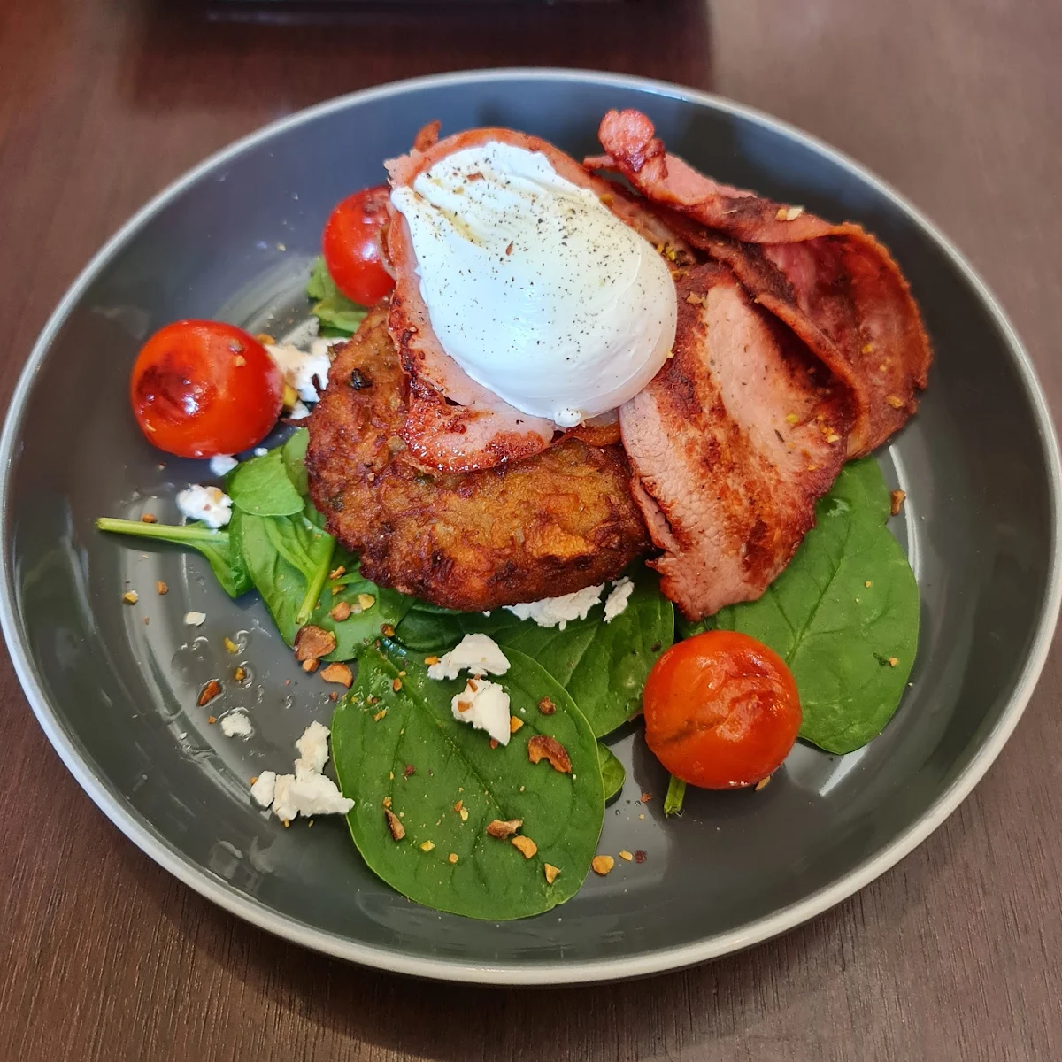 Gardener's Brekkie, Le Monde Cafe