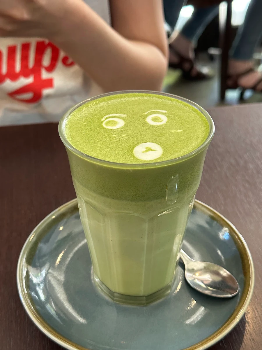 Matcha Latte, Le Monde Cafe
