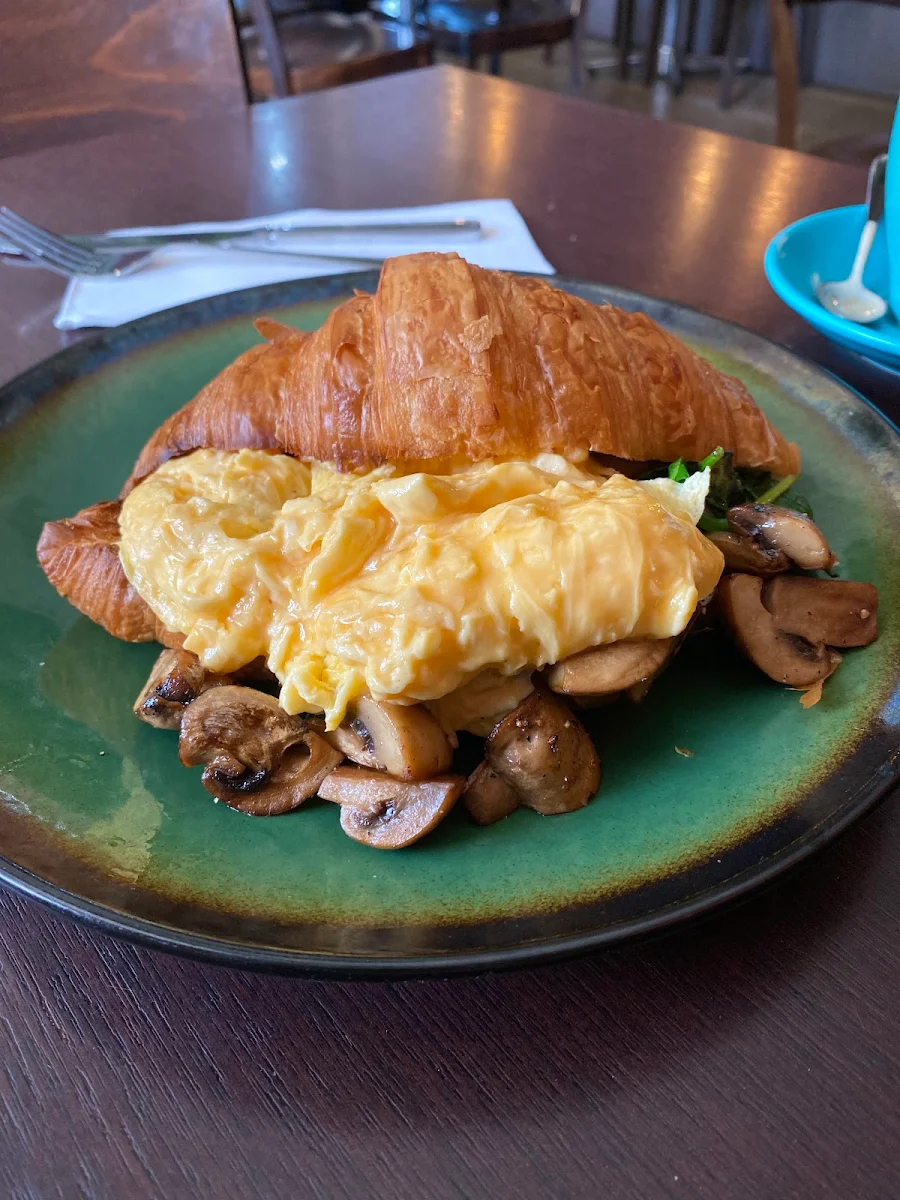 Mushrooms Croissant, Le Monde Cafe