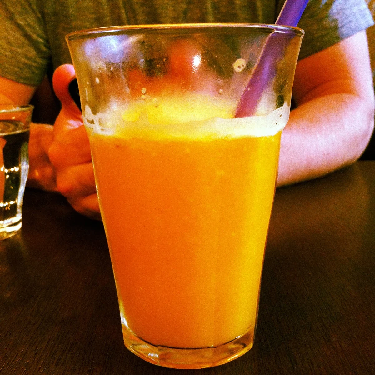 Orange Juice, Le Monde Cafe