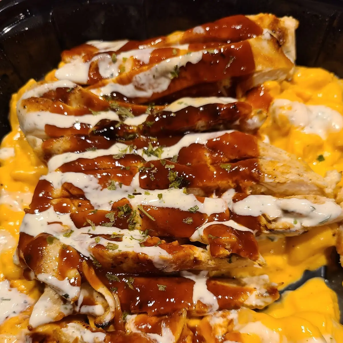 BBQ Chicken & Mac and Cheese