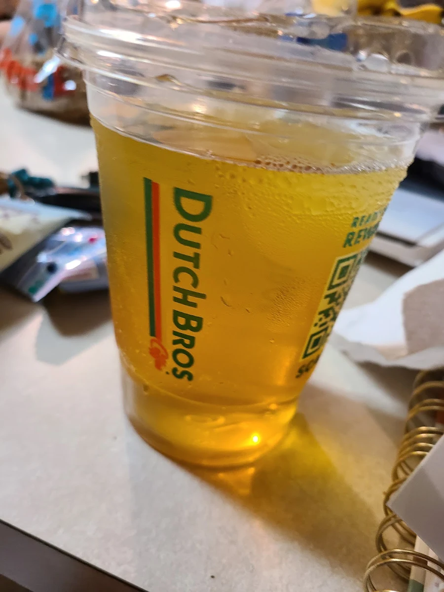 Revel Pineapple and Passion Fruit