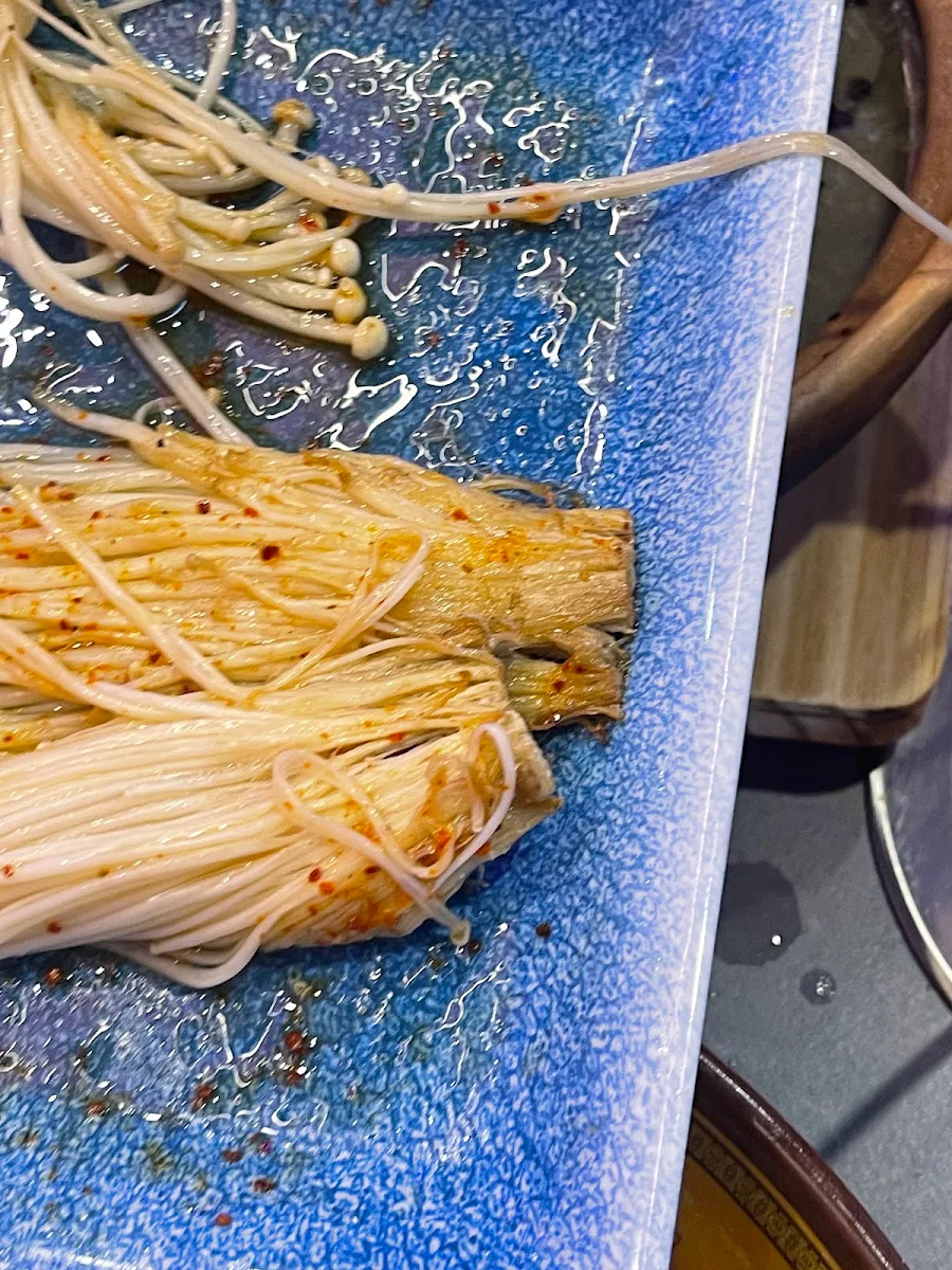 Grilled Enoki Mushrooms, Dragon BBQ Bar / Restaurant 龍炭长烧烤吧·东北烧烤·炒菜（原老炭长时尚音乐烧烤吧）