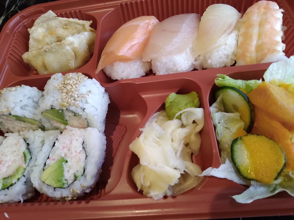 Nigiri Bento Box