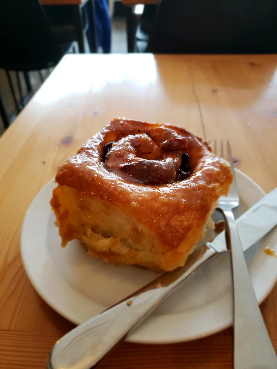 Cinnamon Roll, Bread Milk & Honey Cafe