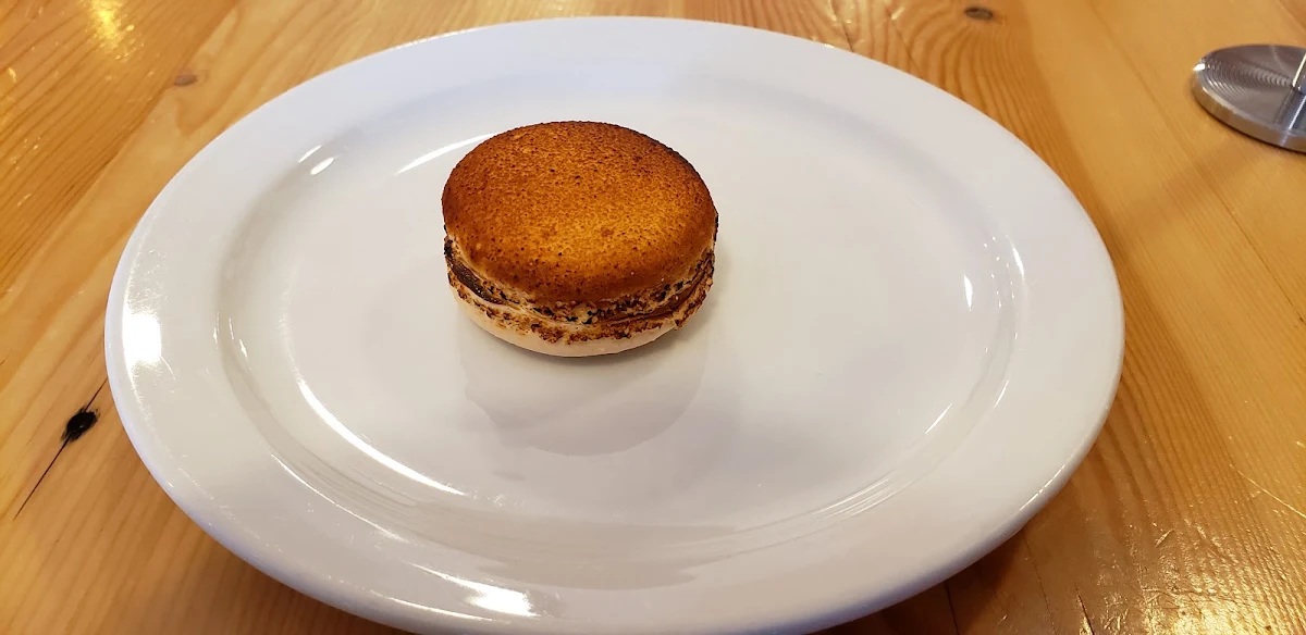 Smores Macaron, Bread Milk & Honey Cafe