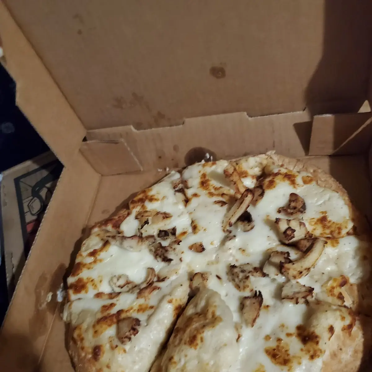 Chicken Alfredo Pizza