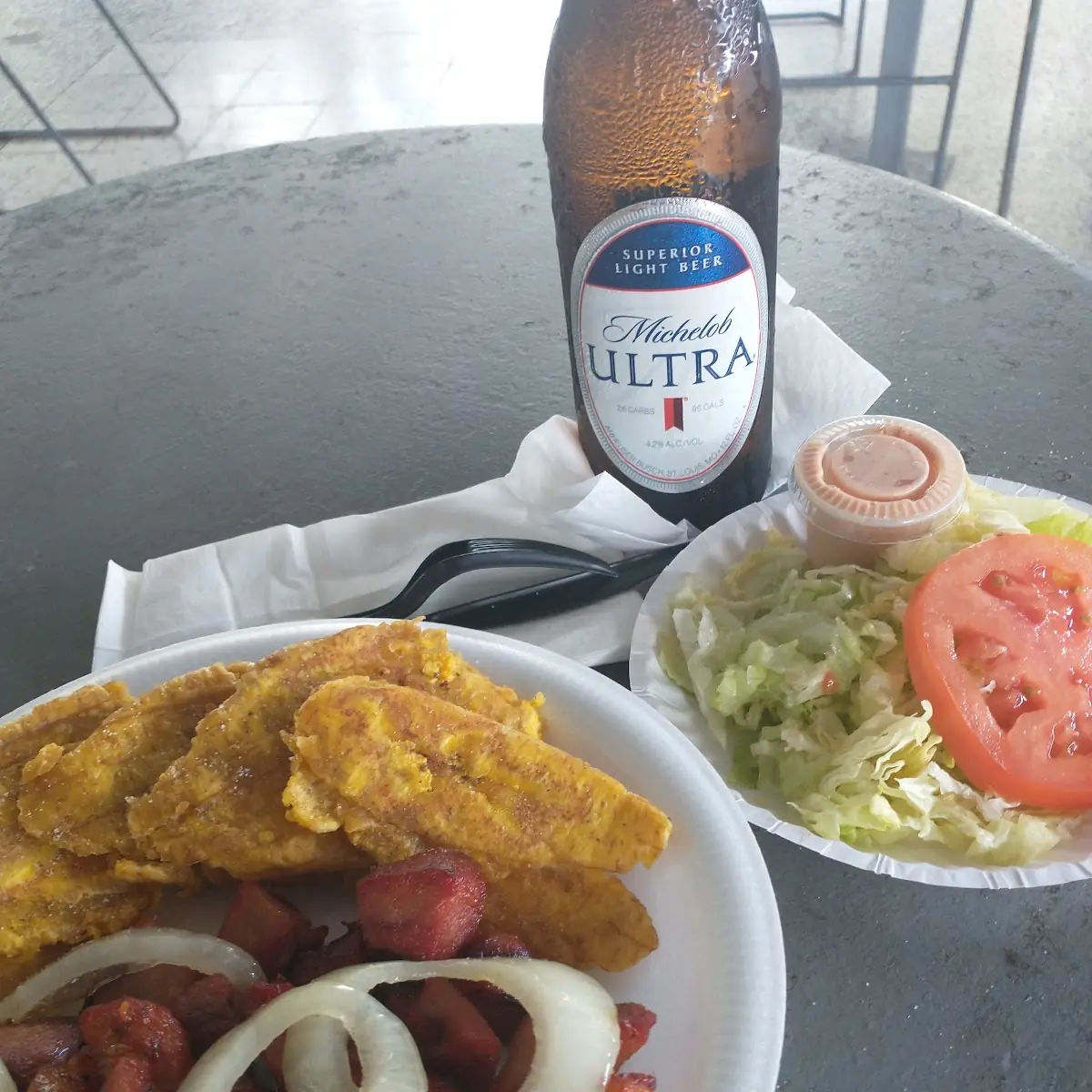 Carne Ahumada Con Patacón