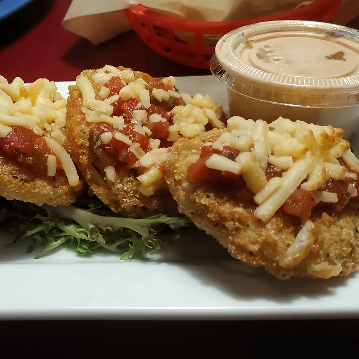 Smoked Gouda Fried Green Tomatoes