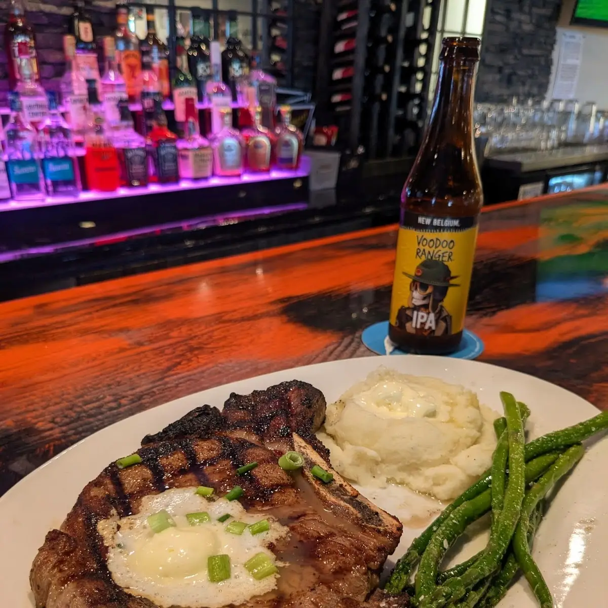 Ribeye with Asparagus and Mashed Potatoes